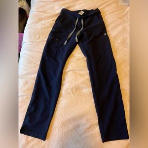 Navy figs XS yola skinny scrub pant